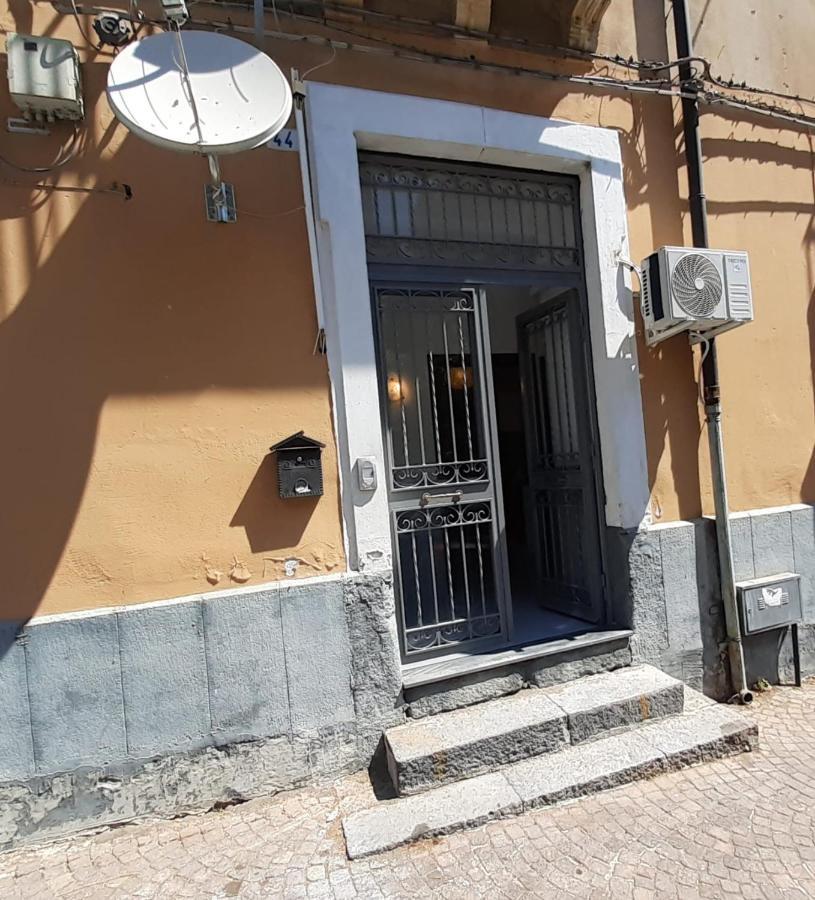Il Filo Di Arianna Apartment Catania Bagian luar foto